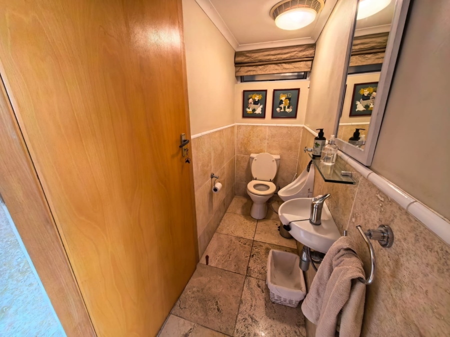 3 Bedroom Property for Sale in Bonza Bay Eastern Cape